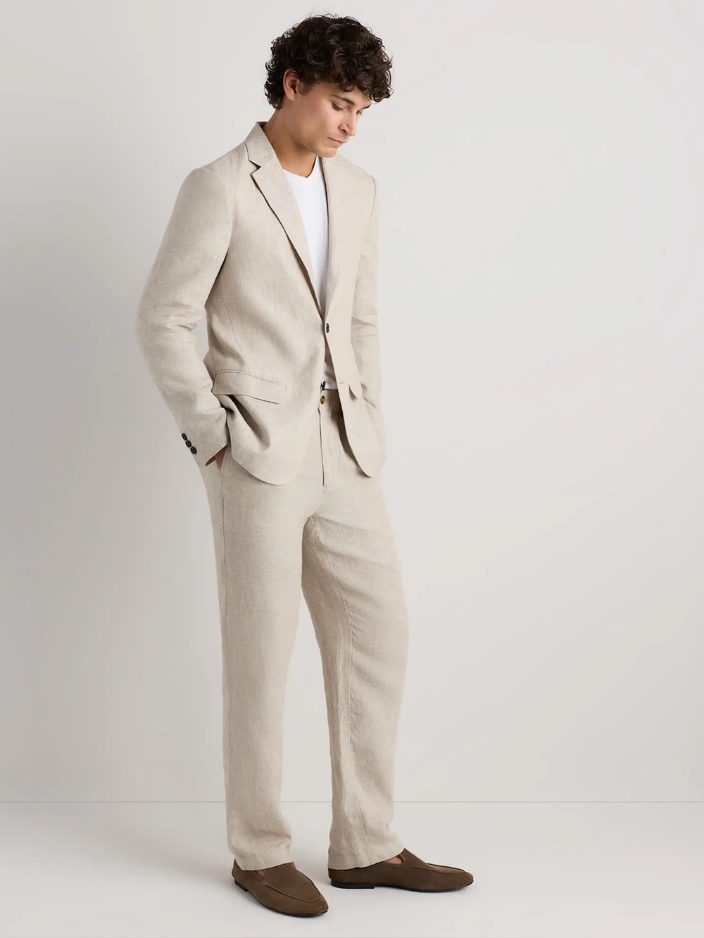 QUINCE 100% EUROPEAN LINEN BLAZER IN FLAX - Picture 7 of 11